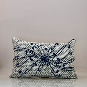 Williams Sonoma Linen Embroidered Pillow Cover NWT